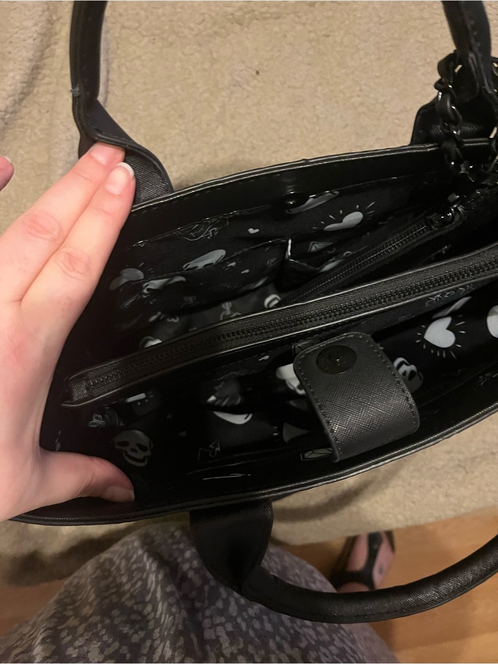 Betsey Johnson Black Embossed Skull Shoulder Bag with Chain Straps - Picture 4 of 6